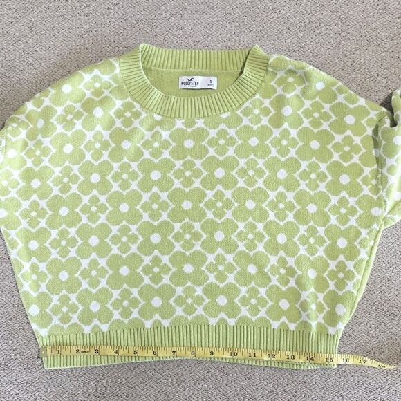 Hollister Retro Green White Flower Crop Sweater - Size Small - Picture 7 of 12